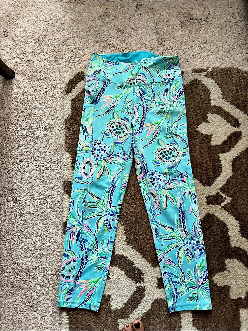 Lilly Pulitzer UPF 50+ Luxletic Weekender High Rise Crop Legging Luxletic